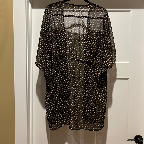 🦋2/$15🦋 Maurices Cheetah Print Kimono - Picture 4 of 5